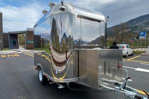 Street food trailer airstream concept