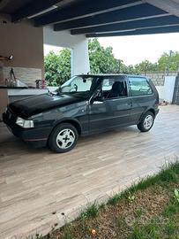 Fiat uno pezzi