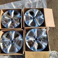 LEXUS NX Serie 14 4 CERCHI IN LEGA R18