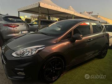 Ford Fiesta 1.5 TDCi 120 CV pari al nuovo ST-Line 