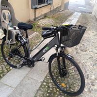 e-bike unisex pedalata assistita 