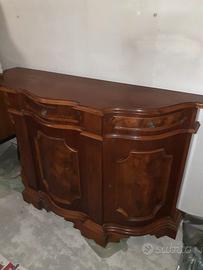 credenza in stile