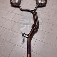 Marmitta con terminali di scarico sportivi neri