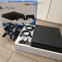 PS4 500 GB nera con 2 controller 