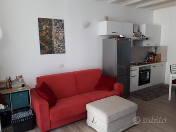 Bivani viale tibaldi 28