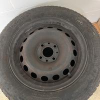4 cerchi fiat 500 con gomme raggio 14