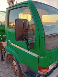 Nissan cabstar ribaltabile con gru