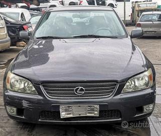 LEXUS IS200 benz. 2.0 114 kw - anno 2000