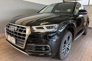 Audi Q5 40 TDI quattro S tronic Business Sport