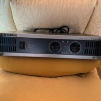 Ampli YAMAHA P2500S