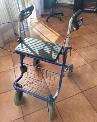 Deambulatore Rollator 4 Ruote Thuasne Quatro