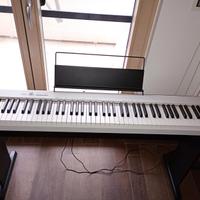  pianoforte digitale con 88 tasti pesati CASIO