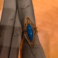 raffinato anello vintage regolabile con pietra blu