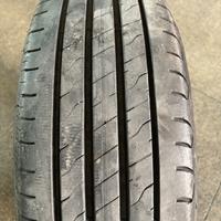 Pneumatici seminuovi 215/60R17