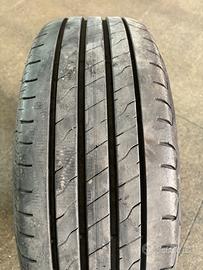 Pneumatici seminuovi 215/60R17