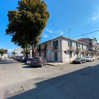 Ampio monolocale in Via Roosevelt