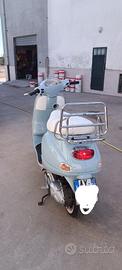 Vespa et4 125