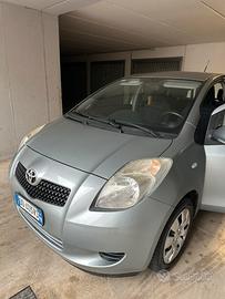 toyota  yaris 2006