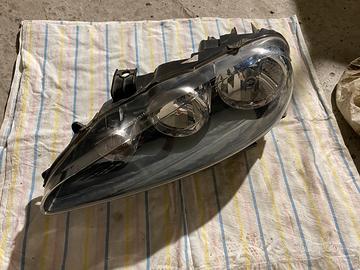 faro alfa romeo 147 sinistro allo xeno