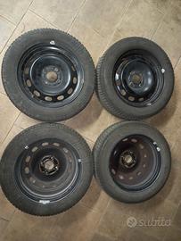 4 cerchioni con gomme termiche cerchi r15 185 60