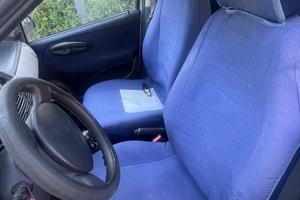 Automobile Fiat punto 1.2