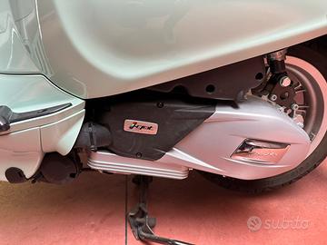 Vespa 125 abs