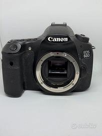 canon eos 60D + obiettivi, flash e tracolla