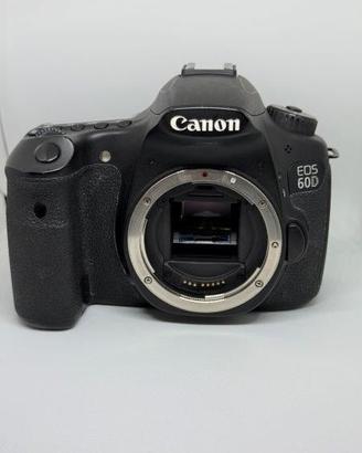 canon eos 60D + obiettivi, flash e tracolla