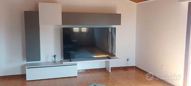 Parete attrezzata Nuova