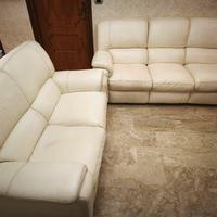 Coppia divani Chateau d’Ax in Pelle - Estendibili