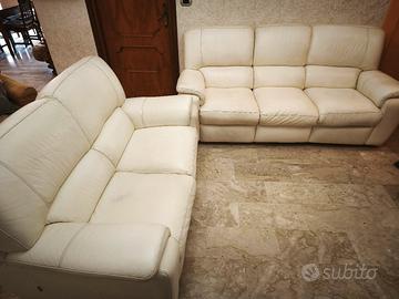 Coppia divani Chateau d’Ax in Pelle - Estendibili