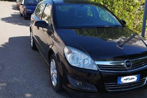 Opel Astra 1.3 CDTI 5 porte Enjoy