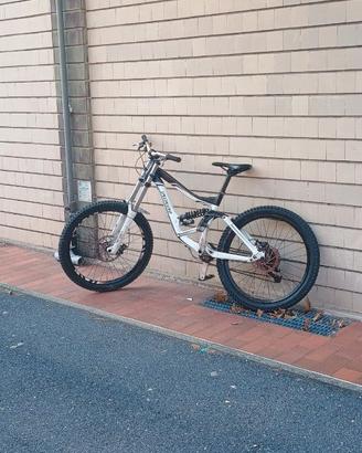 Specialized BigHit 2 del 2011 da 26"