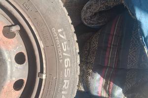 4 gomme invernali numero 14  