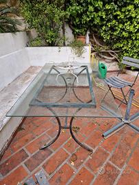 Tavolo cristallo da giardino