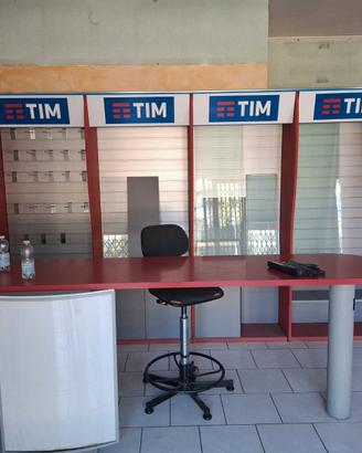 mobile espositore TIM