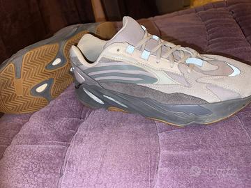Adidas Yeezy boost 700 v2 static