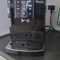 Macchina caffè DeLonghi Ecam
