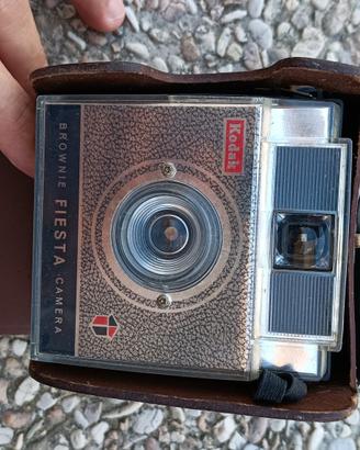 fotocamera vintage Kodak Brownie Fiesta anni 60