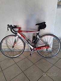 bici da corsa dedacciai in carbonio