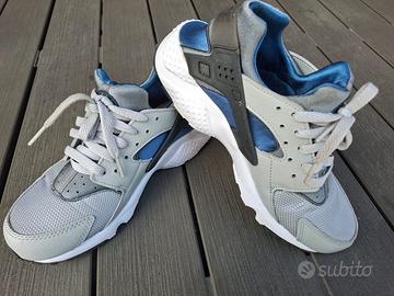 Nike Air Huarache taglia 39