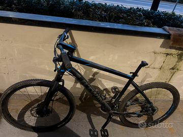 Mountain Bike Rockrider B-TWIN 520 XL