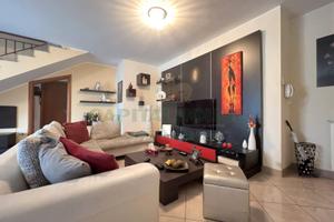 S1 - duplex in condominio con box