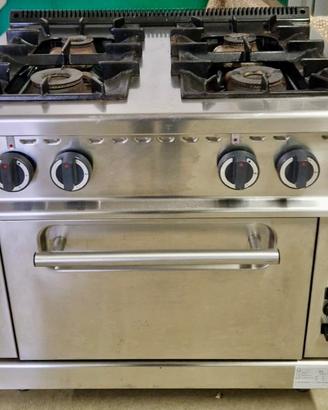 Cucina professionale a gas con forno