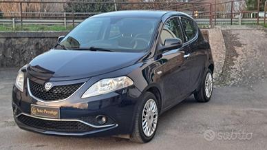 Lancia Ypsilon 1.2 69 CV 5 porte Silver