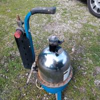 attrezzo per spurgo freni