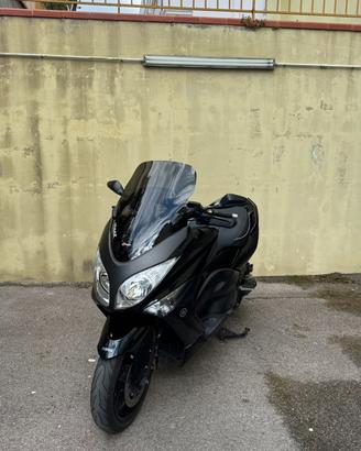 Yamama tmax 500 2011 con accesori zero sinistri