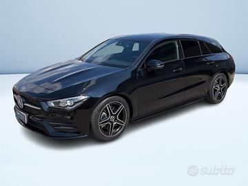Mercedes CLA Shooting Brake 200 d Premium auto