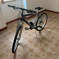 Mountain bike da uomo con 7 marce mai usata