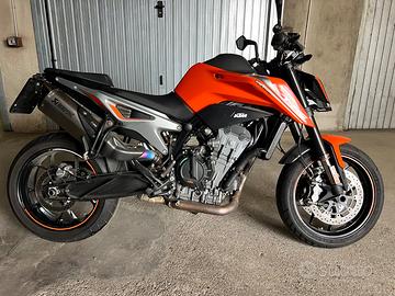 KTM 790 Duke 2018 – 5.057 km – Akrapovič originale